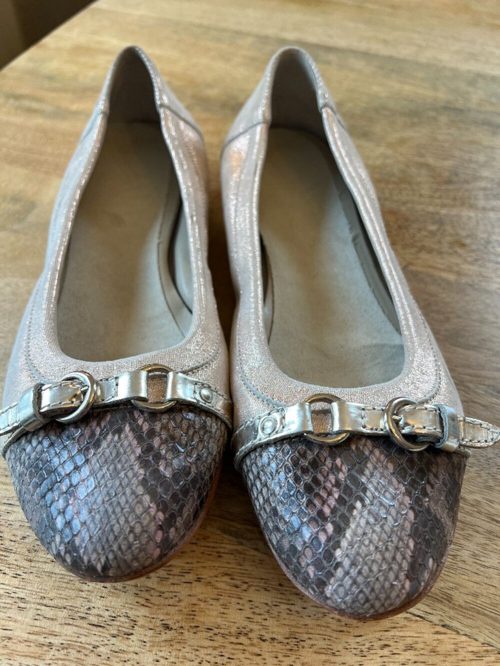 AGL Monika Toe Ballet Flat PREOWNED size 38 (US 7.5) - Picture 2 of 9